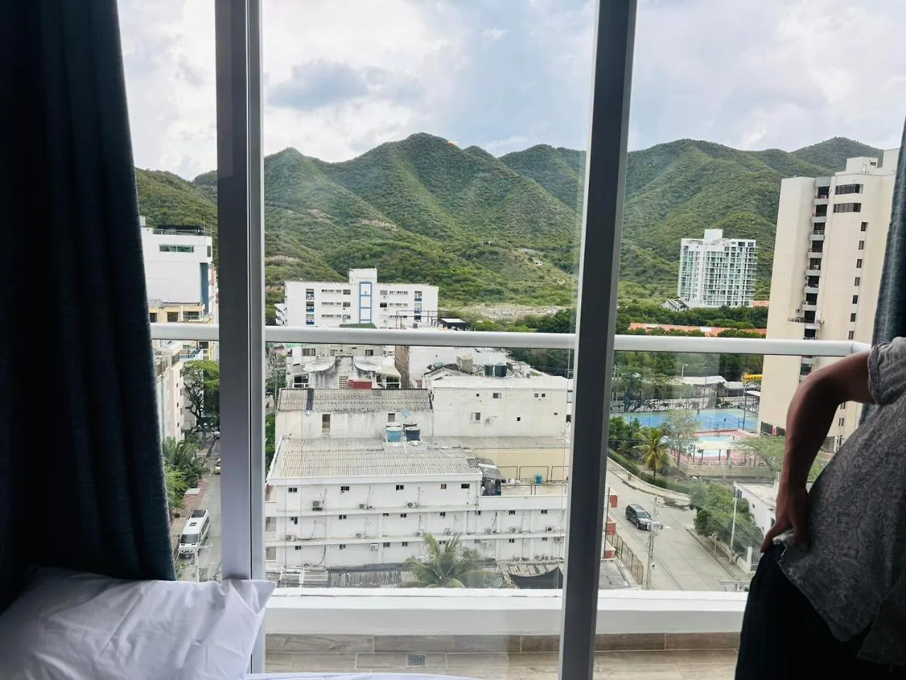 Apartamen Sky Tower Gaira Apartment