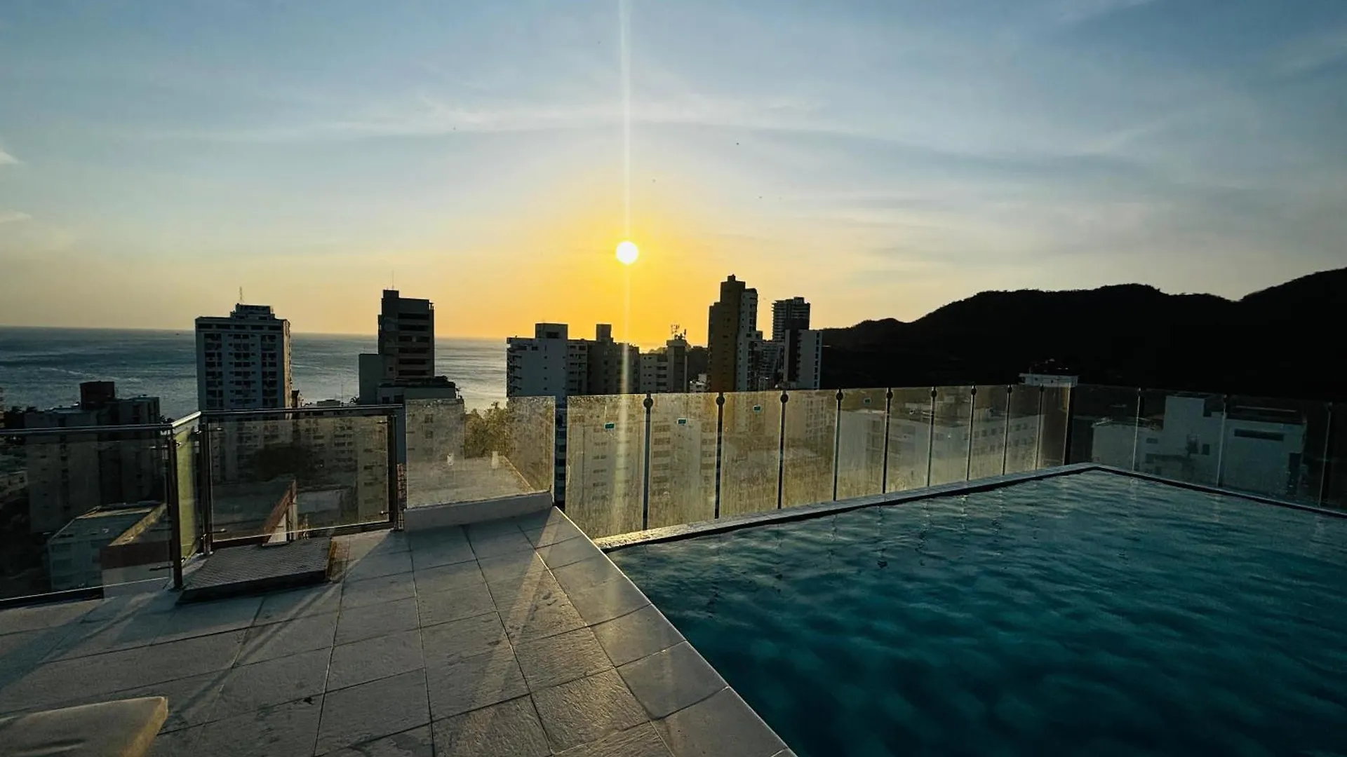 Apartamen Sky Tower Gaira Colombia